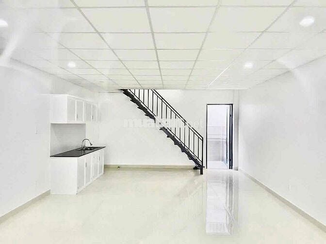 Nhà Mới Xây DT 5x25 Trệt Trống Xuốt Có Gác Lửng 2Pn 1Wc Hẻm Xe Tải