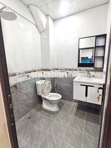 CẦN BÁN CĂN HỘ TT PHỐ HUỲNH THÚC KHÁNG DT 70M 3PN