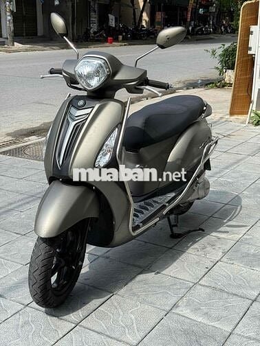Yamaha Grande 2018  máy êm zin -lốp theo xe -