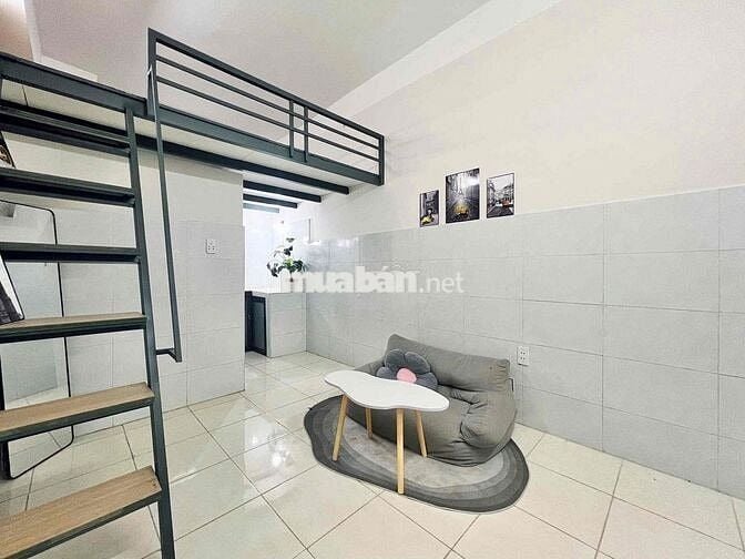 CHO THUÊ PHÒNG GÁC CAO NHẬN 4 NGƯỜI 4 XE NGAY CHÂN CẦU KINH Ở BÌNH THẠ