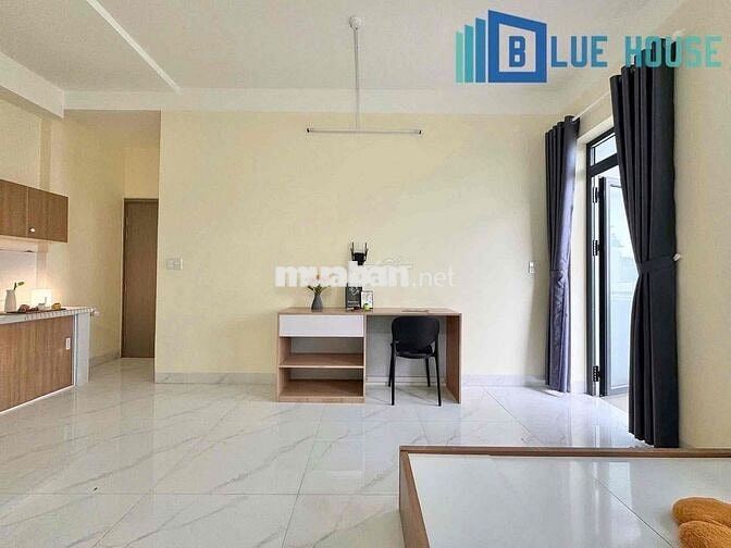 STUDIO BAN CÔNG GIÁ RẺ NGAY VĂN LANG