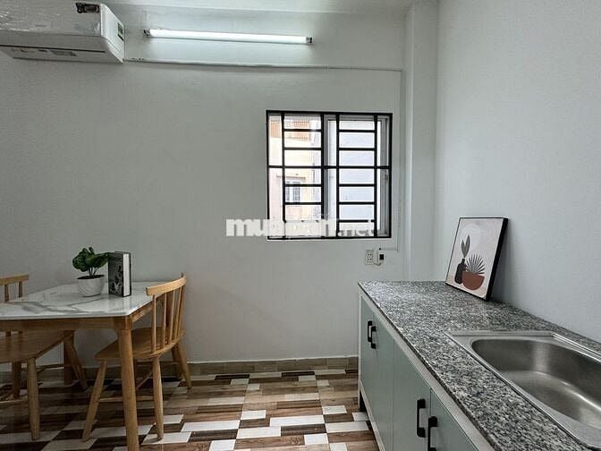 PHÒNG GÁC CÓ CỬA SỔ THIẾT KẾ HIỆN ĐẠI - NGAY TRỤC ĐƯỜNG LỚN LÊ VĂN SỸ