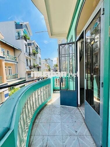 Cho thuê nhà hẻm 8m Hoàng Hoa Thám 5x15m trệt 2 lầu, 22tr TL