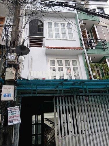Cho thuê nhà 3 tầng mới, 4pn, Nguyễn Xí, Hẻm Oto  -  Bình Thạnh.