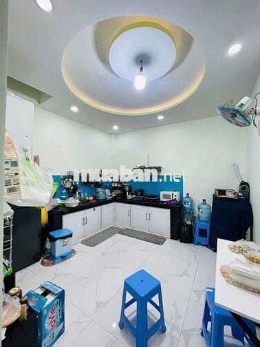 NHÀ 4X15, 1 TRỆT 2 LẦU, HẺM OTO NGAY HOÀNG DIỆU 2 VÀ TÔ VĨNH DIỆN