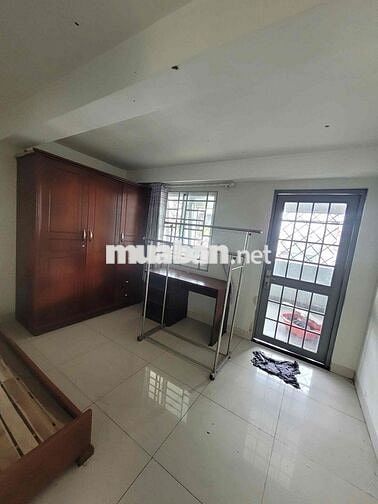 Cho thuê nhà nguyên căn mặt tiền 12tr