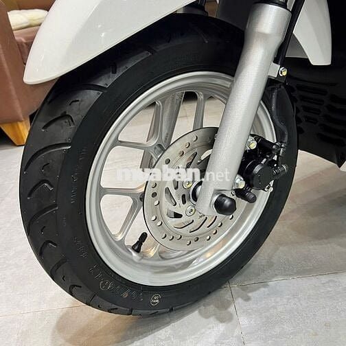Honda Lead 4val Trắng 2024 chưa đăng ký