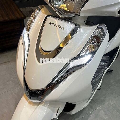 Honda Lead 4val Trắng 2024 chưa đăng ký