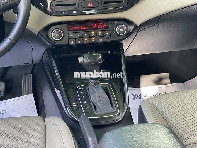 Kia Rondo 2.0 GATH 2016 Gia Đình Cực Đẹp