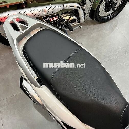 Honda Lead 4val Trắng 2024 chưa đăng ký