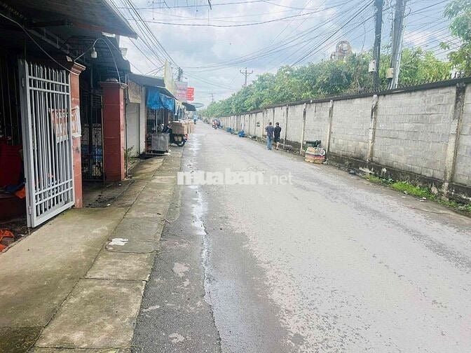 NHÀ GÓC 2 MẶT TIỀN CHỢ SALIM + 8p TRỌ.SỔ R THỔ CƯ 247m2. XÃ TRẢNG BOM.