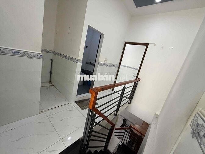 Nhà bán DT 3,7x11,5 . 1 lầu 2 p.3 Tolet Ba Đình P.Chánh Hưng P9 Q8