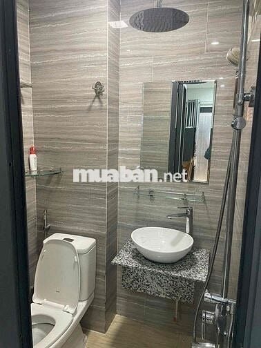CHO THUÊ PHÒNG TRUNG TÂM GẦN CHỢ BÀN CỜ - CÓ CỬA SỔ THOÁNG - TIỆN NGHI