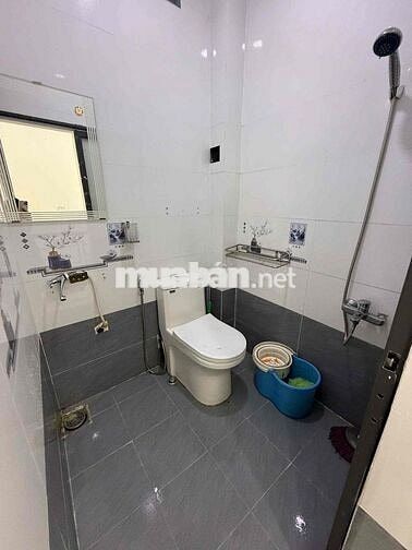 Nhà bán DT 3,7x11,5 . 1 lầu 2 p.3 Tolet Ba Đình P.Chánh Hưng P9 Q8