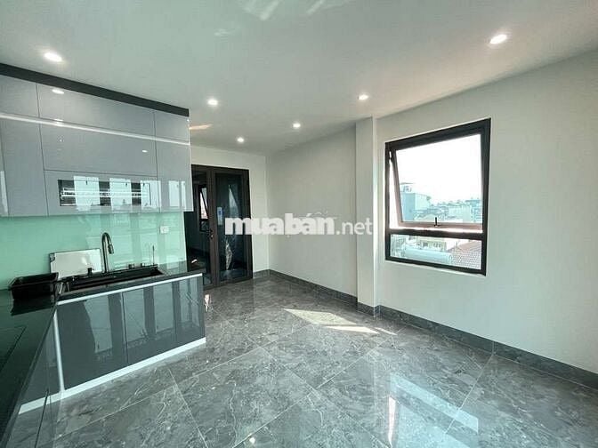 Bán nhà phố Trạm- chủ tự xây gần TTTM Aeon Long Biên 41m, 12.1 tỷ