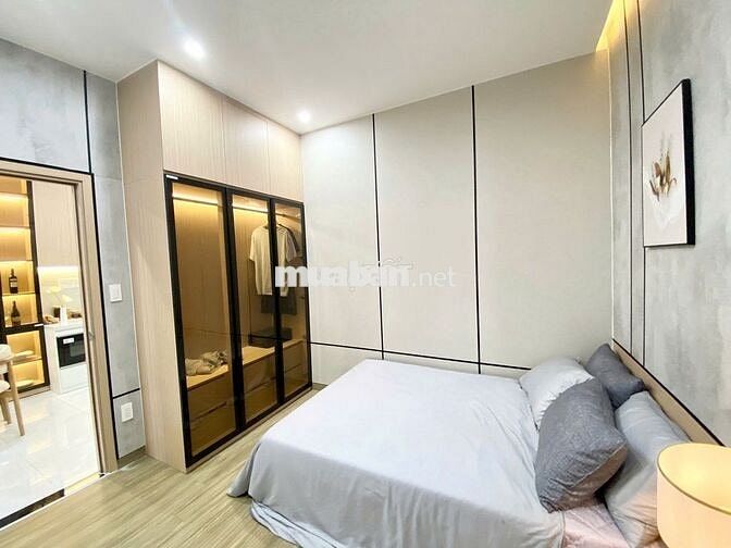Destino Centro nằm ở mặt tiền QL1A gần nút giao Mỹ Yên.