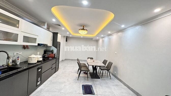 nhà mới 42m2 phố Dương Văn Bé-oto đỗ-6 tầng thang máy nhập-view hồ