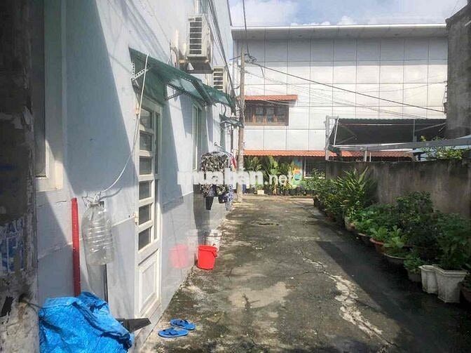 Có 3 máy lạnh trệt lửng 4*12 đi gò vấp gần