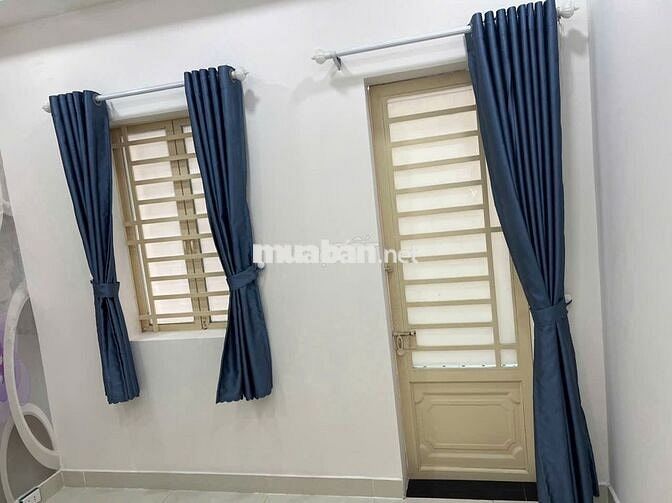 NHÀ ĐẸP HẺM VĂN CAO – 2PN – GIÁ RẺ 8.5TR/THÁNG