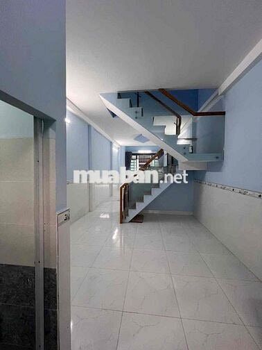 SIÊU PHẨM GIÁ RẺ 4X15 NHÀ ĐẸP 2 TẦNG HẺM XE HƠI HUỲNH THỊ NA