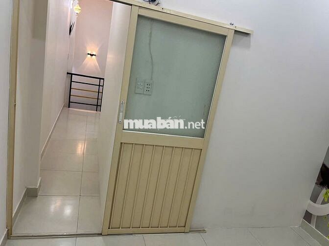 NHÀ ĐẸP HẺM VĂN CAO – 2PN – GIÁ RẺ 8.5TR/THÁNG