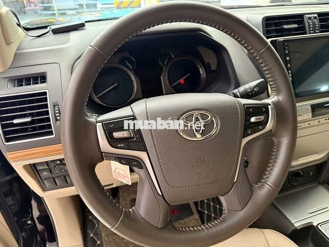 TOYOTA  LANCRUISER PRADO 31000 km