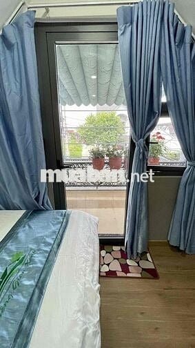 -Cho thuê ngắn hoặc lâu dài nhà Mặt Tiền,mới đẹp nội thất như hình..,