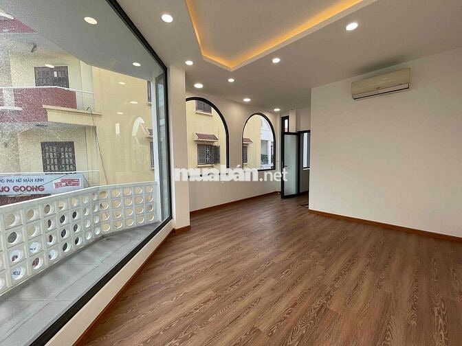 CHO THUÊ MBKD MT đường P.10 Phú Nhuận