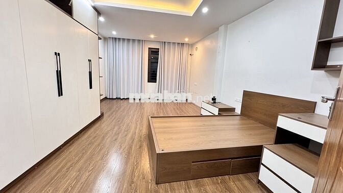 nhà mới 42m2 phố Dương Văn Bé-oto đỗ-6 tầng thang máy nhập-view hồ