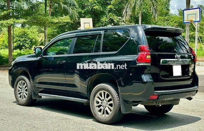 TOYOTA  LANCRUISER PRADO 31000 km