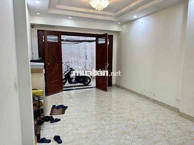 NHÀ ĐẸP Ở NGAY - TRUNG TÂM CẦU GIẤY - SD 43M - NỘI THẤT CAO CẤP