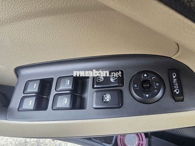 Kia Cerato 1.6AT 2018 màu đen, 78000 km