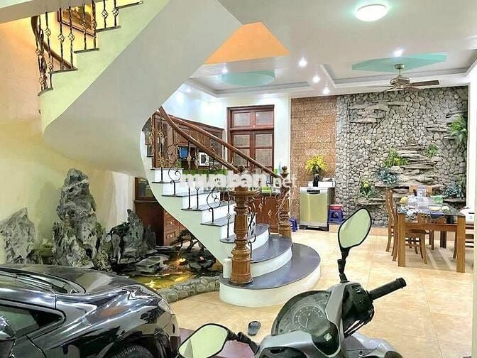 🏢BIỆT THỰ MINI - CÁCH PHỐ 10M  - VIEW SÔNG - Ô TÔ VÀO NHÀ - 4 THOÁNG