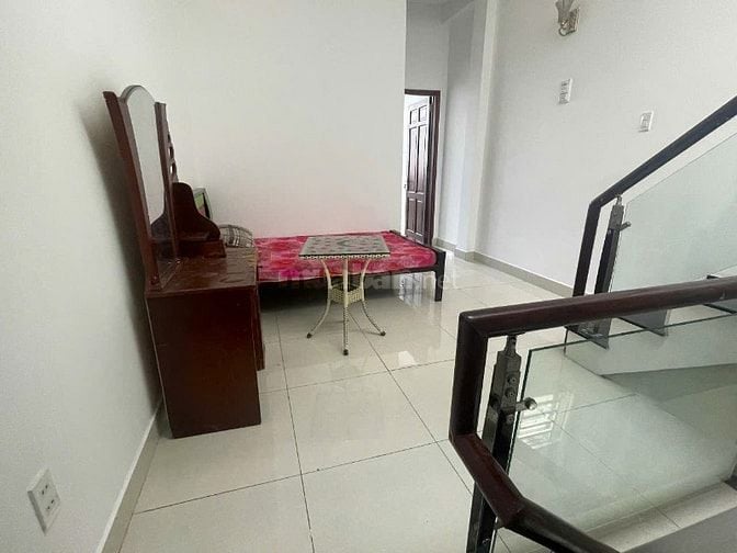 Cho thuê nhà nguyên văn 424/4 Phạm Văn Bạch, Phường 15, Q.TB, Tp.HCM