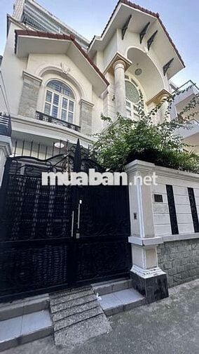 🏤🏤 SIÊU PHẨM BIỆT THỰ  220m2 x 3 Tầng- 🏆🏆 chỉ 25 Tỷ
 Ô Tô VÀO NHÀ