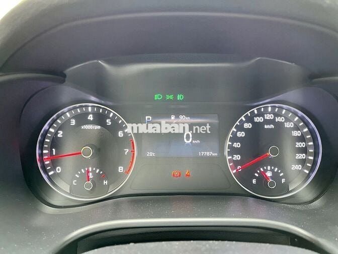 KIA K3 2.0 PREMIUM 2021 XE GIA ĐÌNH LƯỚT VAY 75%