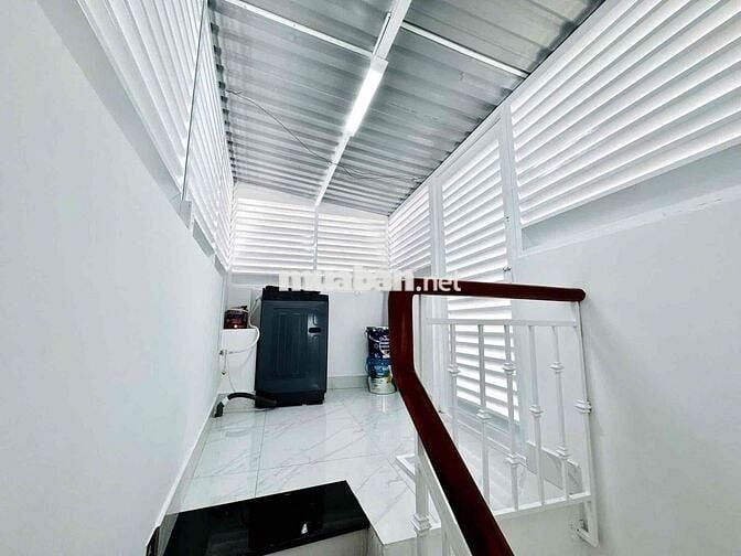 Giá 3.9 tỷ -4 TẦNG - 2PN KHÉP KÍN, 3WC FULL NỘI THẤT -  HỆ THỐNG NƯỚC