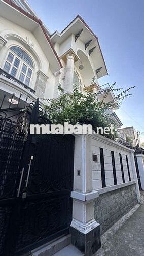 🏤🏤 SIÊU PHẨM BIỆT THỰ  220m2 x 3 Tầng- 🏆🏆 chỉ 25 Tỷ
 Ô Tô VÀO NHÀ