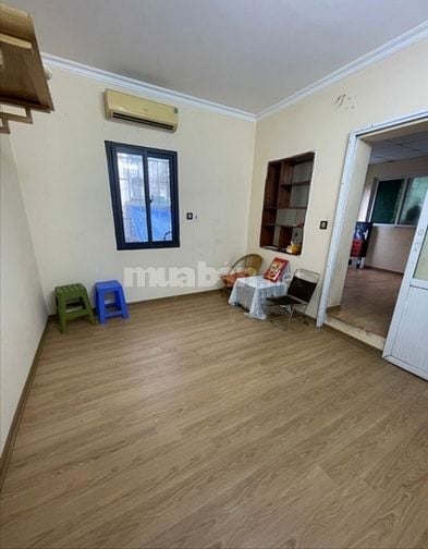 HIẾM...CẦU GIẤY, NHÀ TẬP THỂ 4 PHÒNG NGỦ, DT 100M2,ĐẦY ĐỦ NỘI THẤT