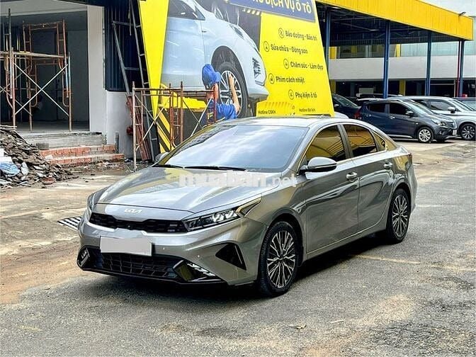 KIA K3 2.0 PREMIUM 2021 XE GIA ĐÌNH LƯỚT VAY 75%