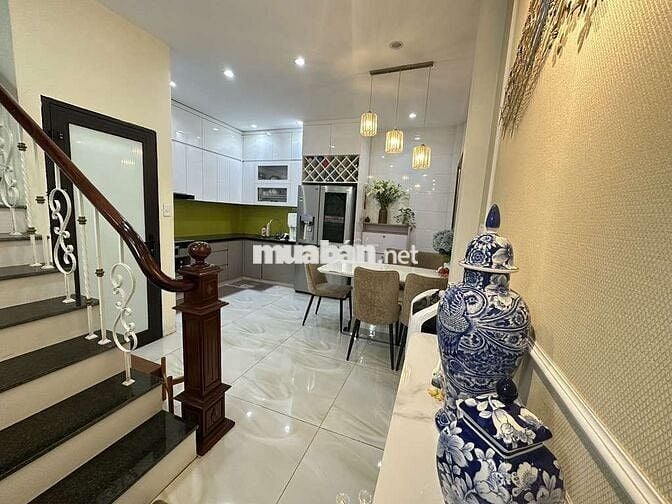 Bán nhà dân Ngọc Thuỵ, Lô Góc, ôtô tránh, 45m2, 4 tầng,Giá chỉ 13,2 tỷ