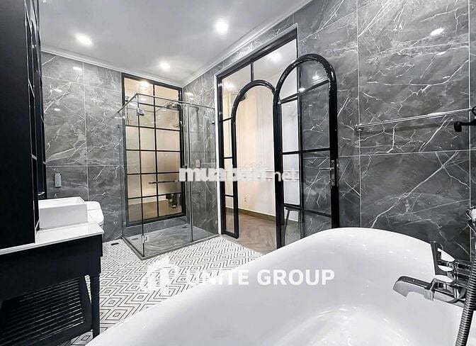 Cho Thuê Căn Hộ Có Bồn Tắm, Máy Giặt Riêng, Gần Khu Phan Xích Long