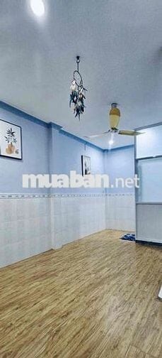 NHÀ 2 LẦU SHR CÁCH MẶT TIỀN ĐƯỜNG NHỰA CHỈ 50m