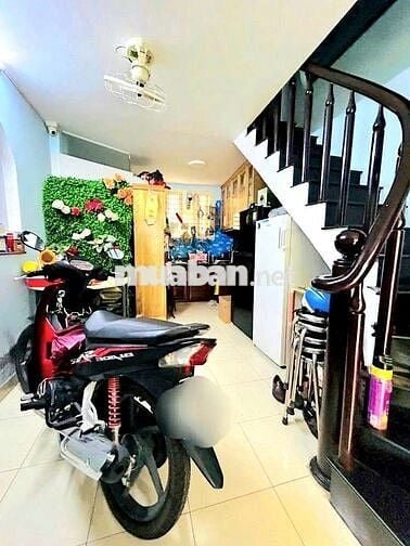 NHÀ ĐẸP HXH P. 6, TÂN BÌNH, DT 20/25M² (DTSD: 100M²), 4 TẦNG, 3PN+4WC