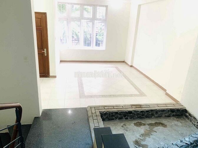 CHO THUÊ NHÀ HXH 5x20 CÓ HẦM 3 LẦU , TÂN BÌNH