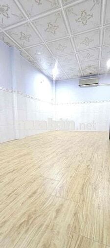 NHÀ 2 LẦU SHR CÁCH MẶT TIỀN ĐƯỜNG NHỰA CHỈ 50m