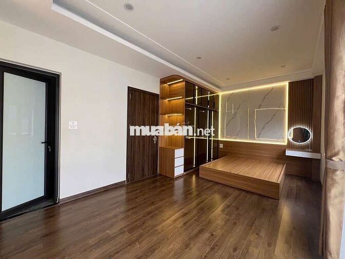 Bán nhà phố Hoàng Như Tiếp, Long Biên, DT 45m x 6 tầng,Giá chỉ 11,9 tỷ