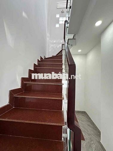 phuờng 1 giáp bình Thạnh nhà Hẻm Ô tô 2 mặt tiền , nhà chuẩn pháp lý