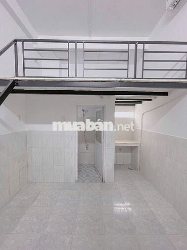 CHO THUÊ PHÒNG CÓ THANG MÁY, GÁC, ĐẦY ĐỦ NỘI THẤT NGAY ETOWN CỘNG HÒA