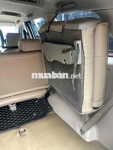 Toyota Innova 2010 - 123456 km